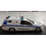 Signal 1 Victorian Police VF2 Commodore Divvy Van 1/43 Ltd. Ed.